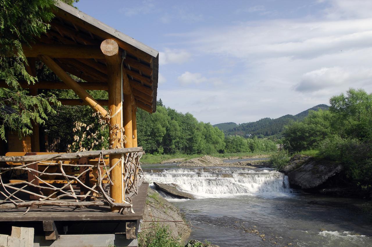Zolota Forel Hotel Korostov Exterior photo